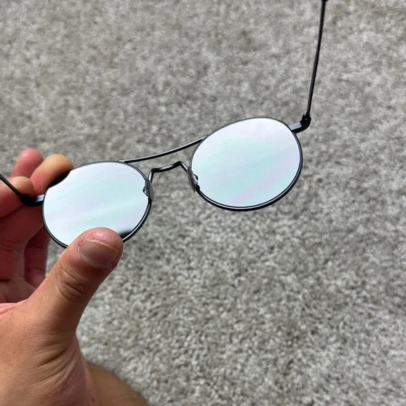 Saint Laurent Round Sunglasses - Picture 8 of 10